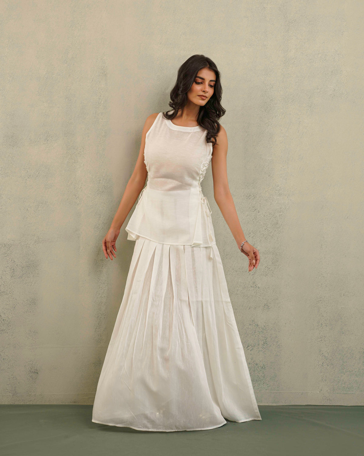 Har-Din White linen set