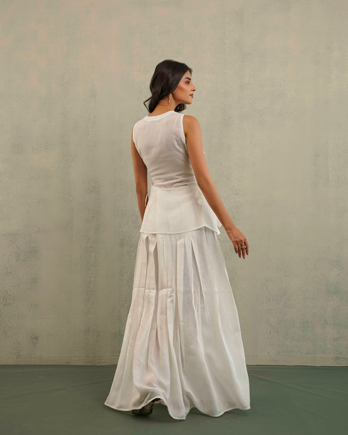 Har-Din White linen set