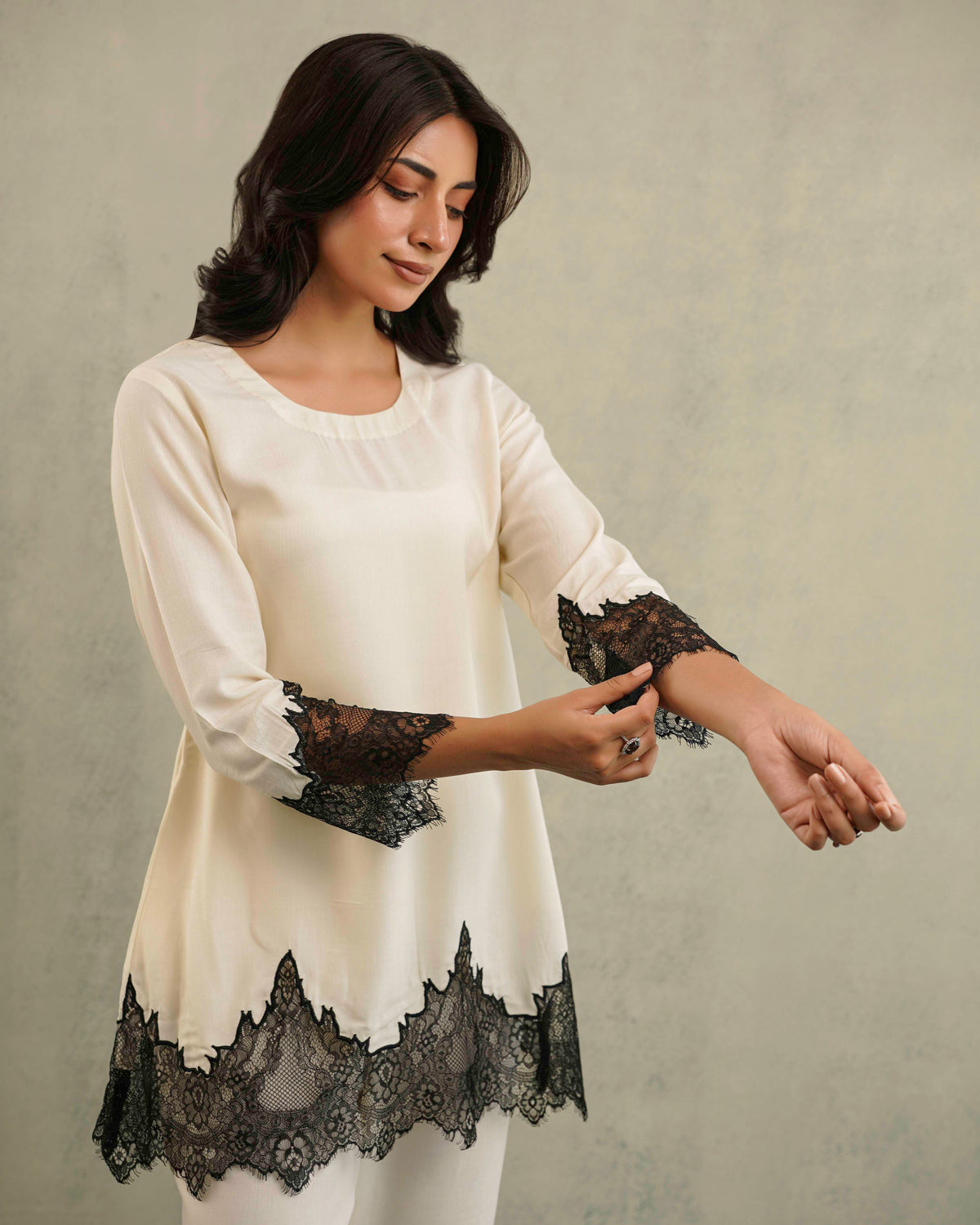 Har-Din Lace Set