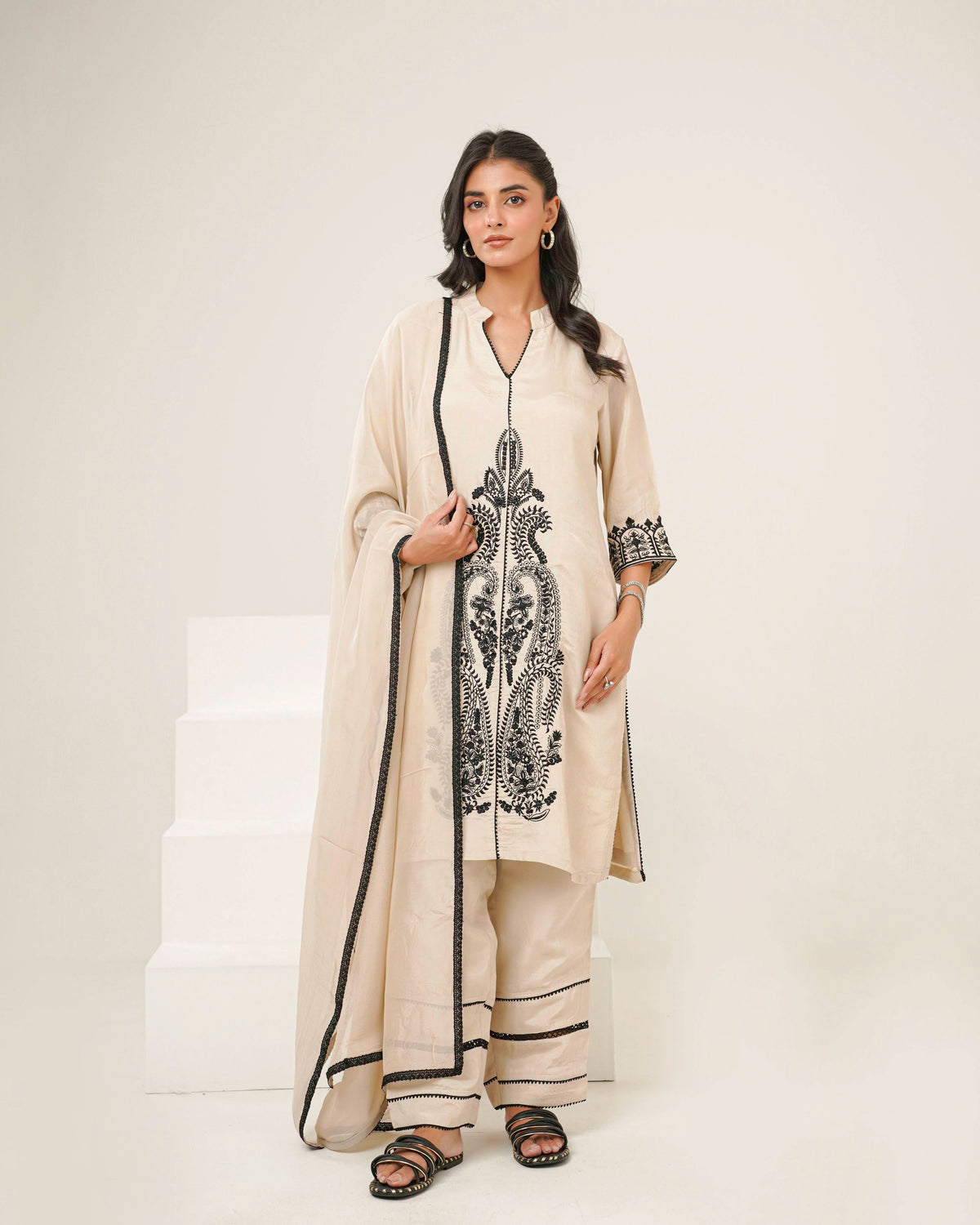 KAHANI - Beige Silk Suit Set